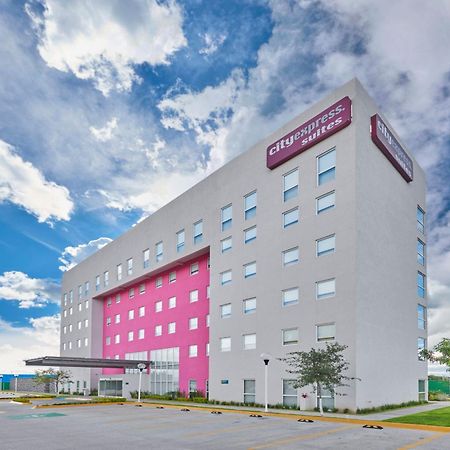 City Express Suites By Marriott Silao Aeropuerto Buitenkant foto