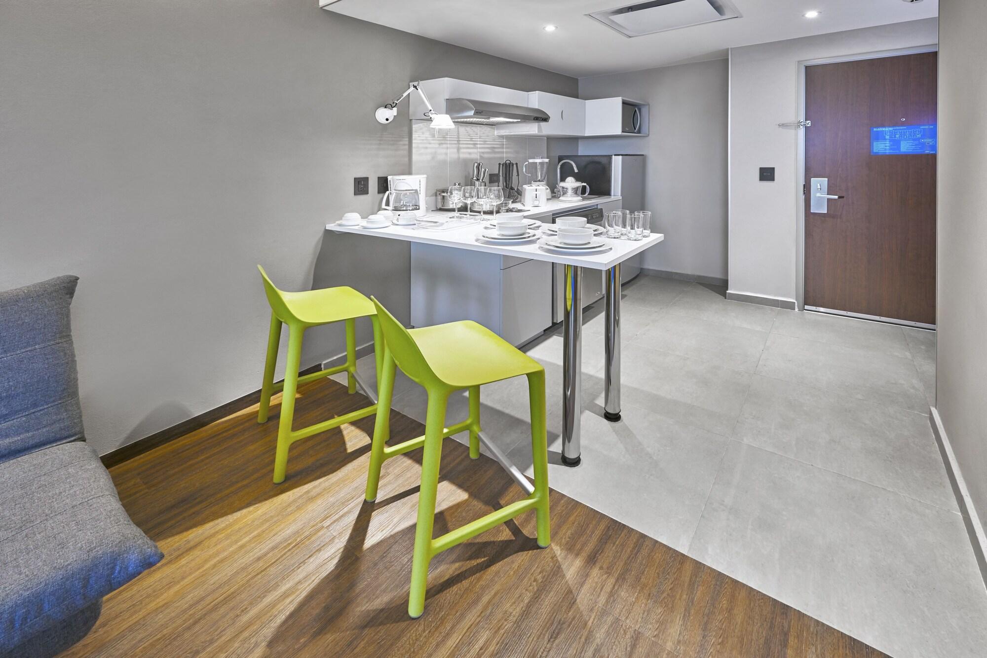 City Express Suites By Marriott Silao Aeropuerto Buitenkant foto