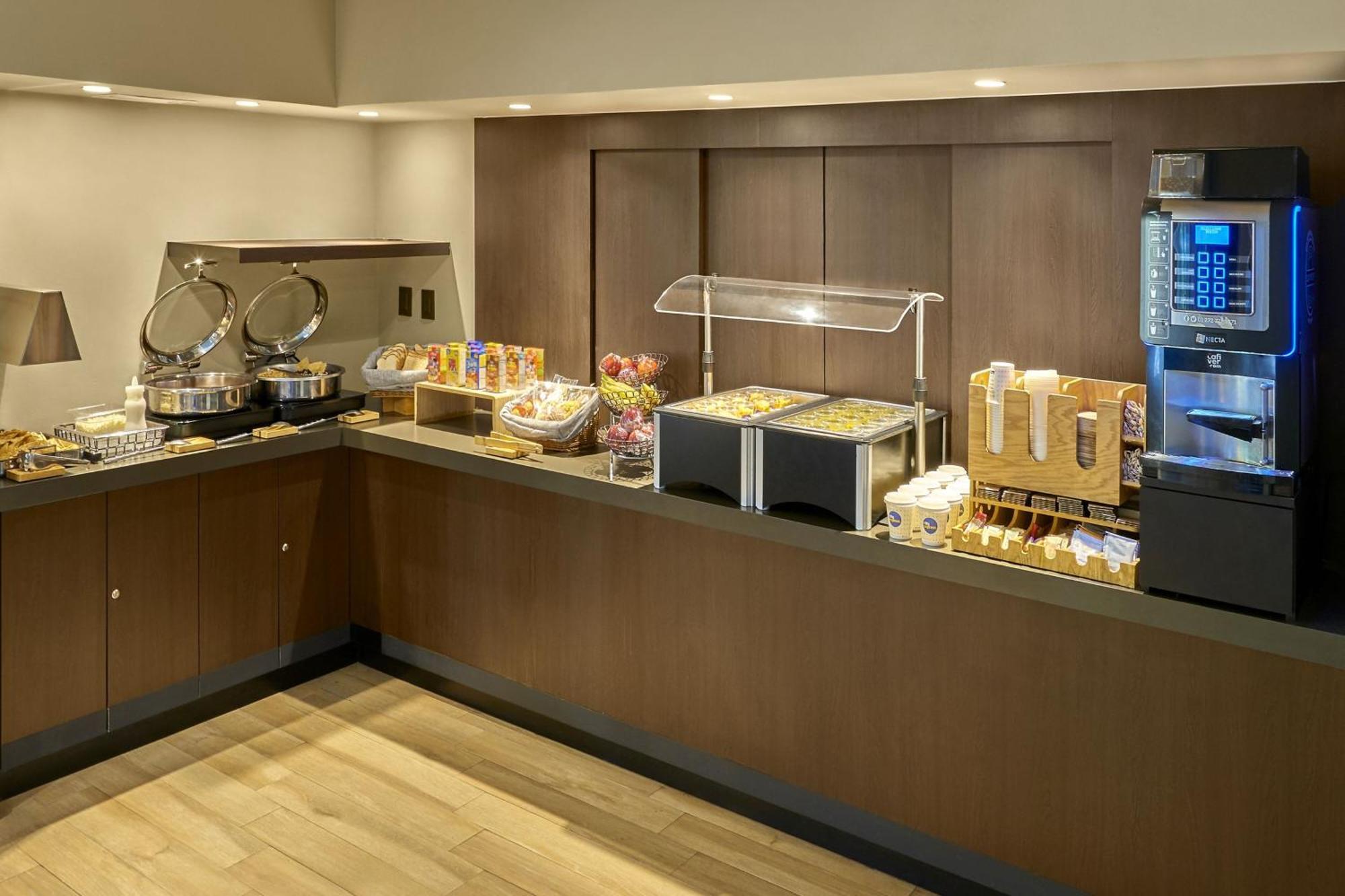 City Express Suites By Marriott Silao Aeropuerto Buitenkant foto