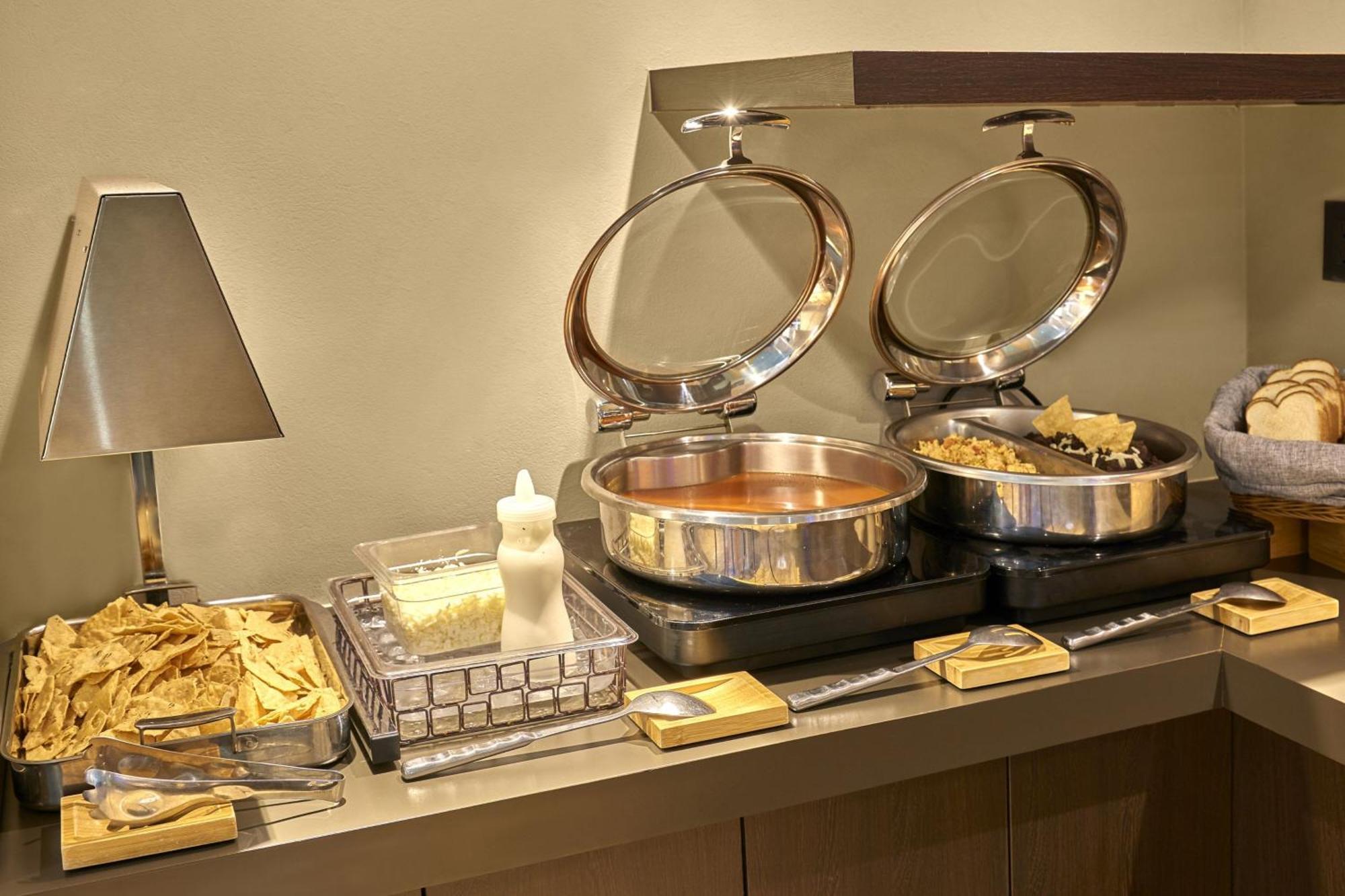 City Express Suites By Marriott Silao Aeropuerto Buitenkant foto