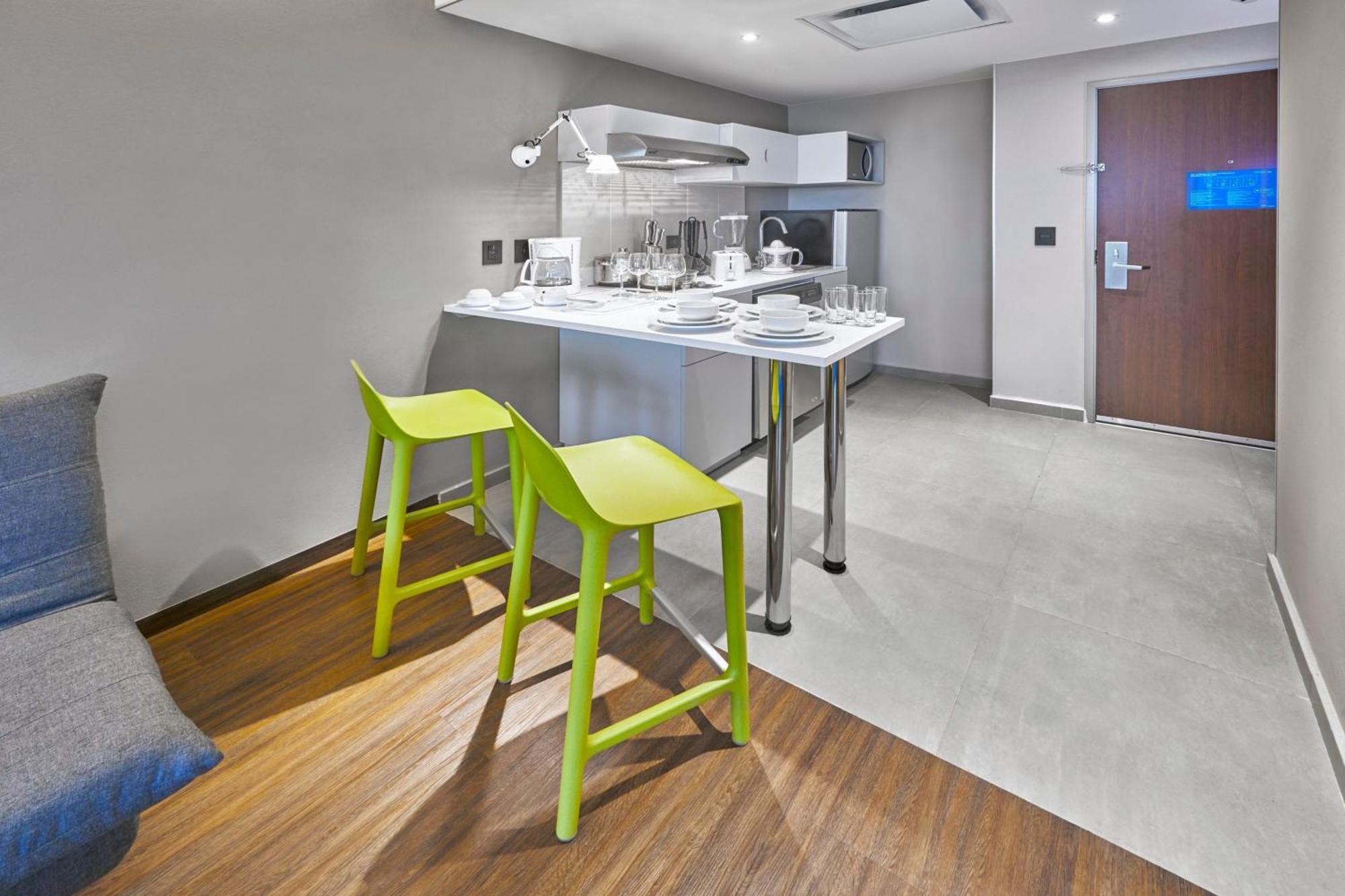 City Express Suites By Marriott Silao Aeropuerto Buitenkant foto