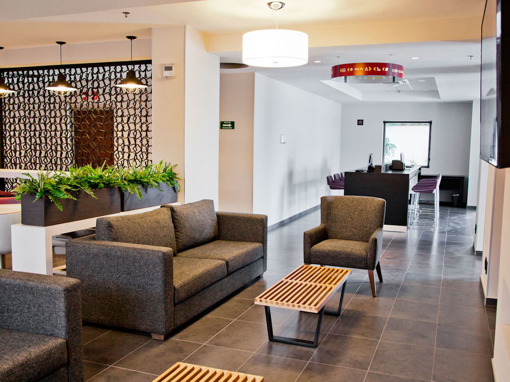 City Express Suites By Marriott Silao Aeropuerto Buitenkant foto